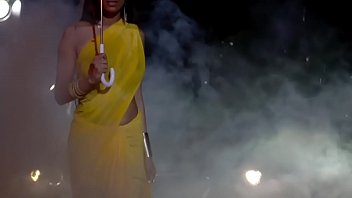 Rain Dance 2020 Poonam Pandey Hot New Video