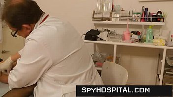 Old Gynecologist Runs A Hidden Cam To Spy On Pussy