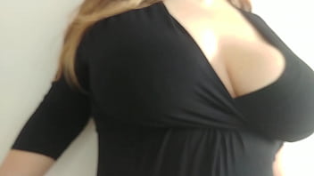 Girl Shows Her Big Tits